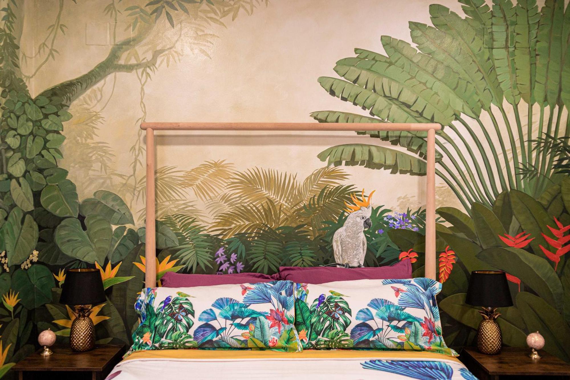 Artistic Flat Next To Ruzafa Welcome To The Jungle Valencia Exterior photo